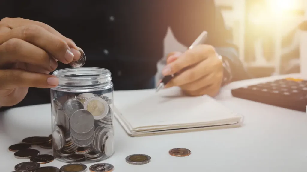 A person budgeting for pre planned funeral services