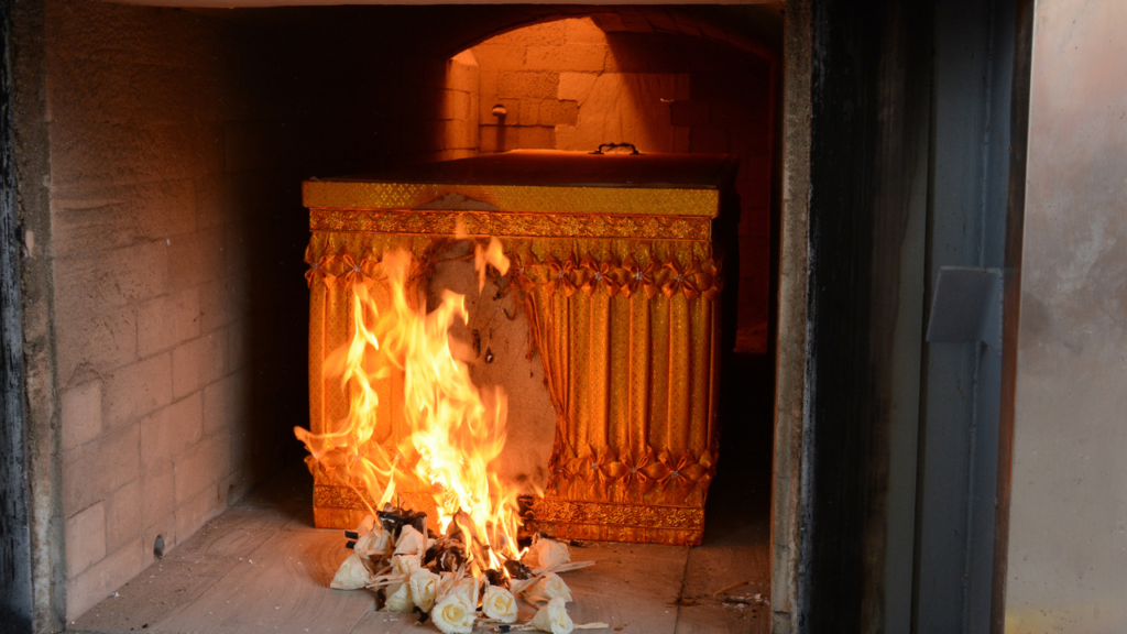 cremation chamber 
